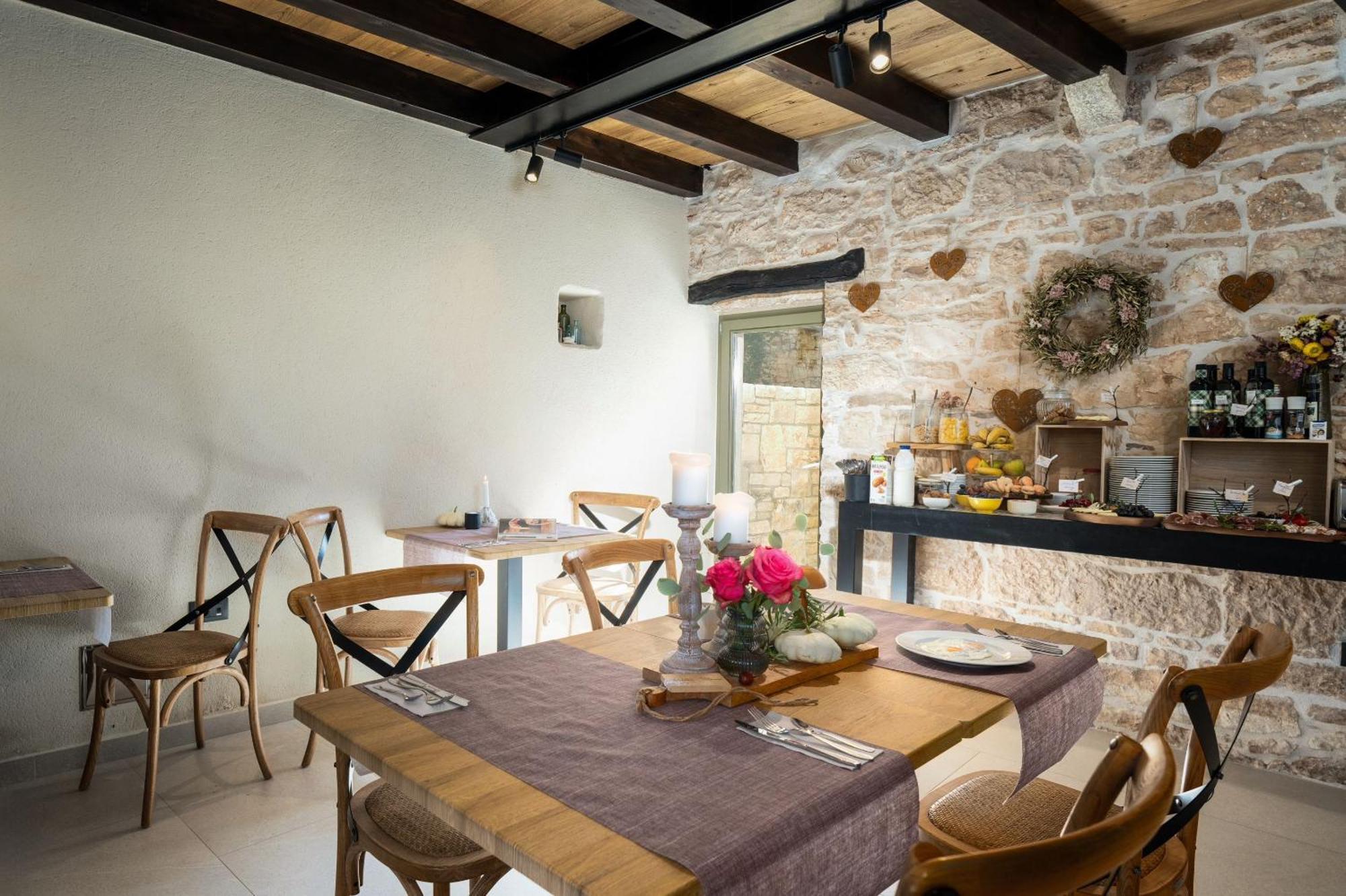 Della Croce Bed&Breakfast Svetvinčenat Kültér fotó