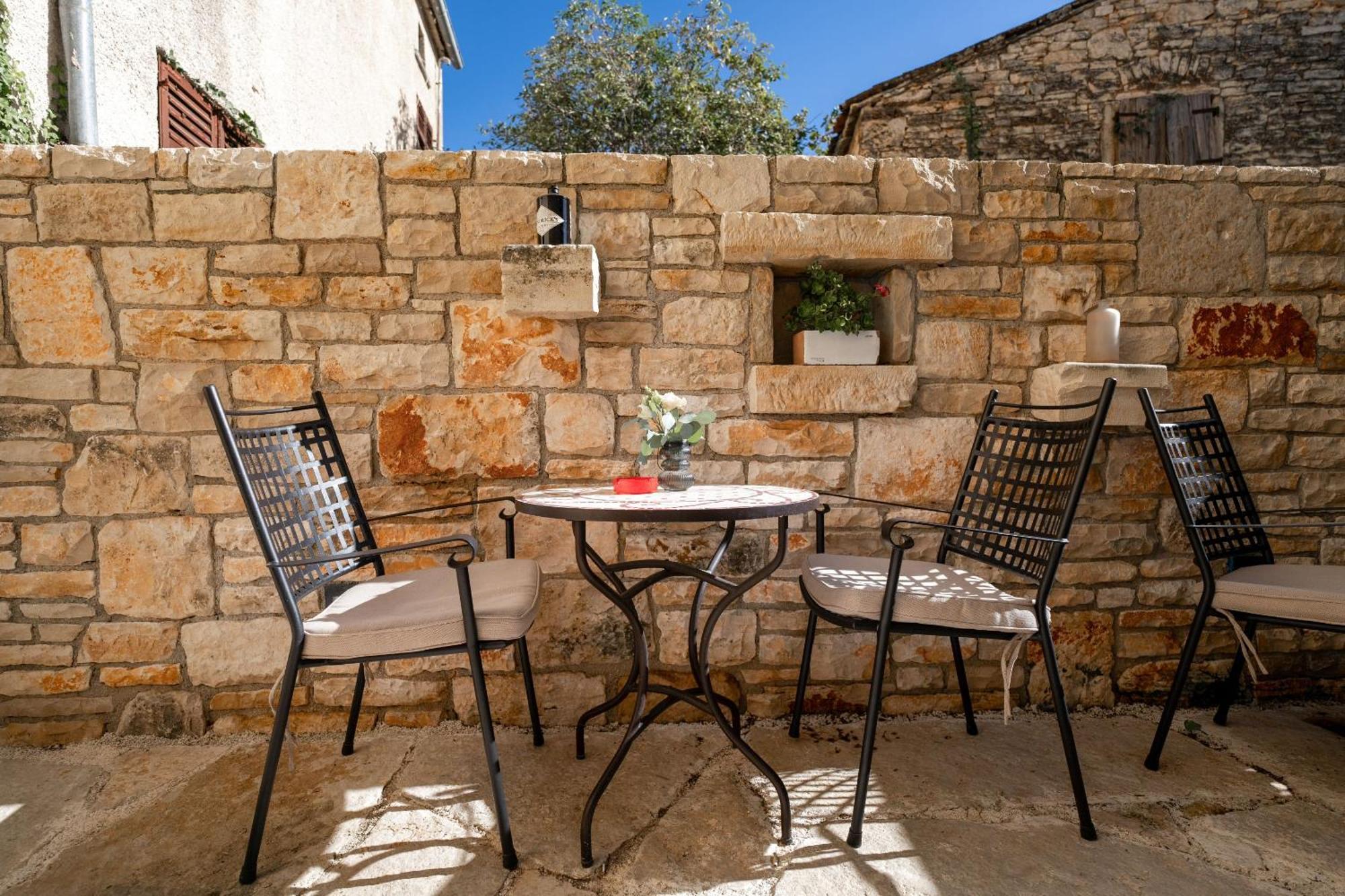 Della Croce Bed&Breakfast Svetvinčenat Kültér fotó