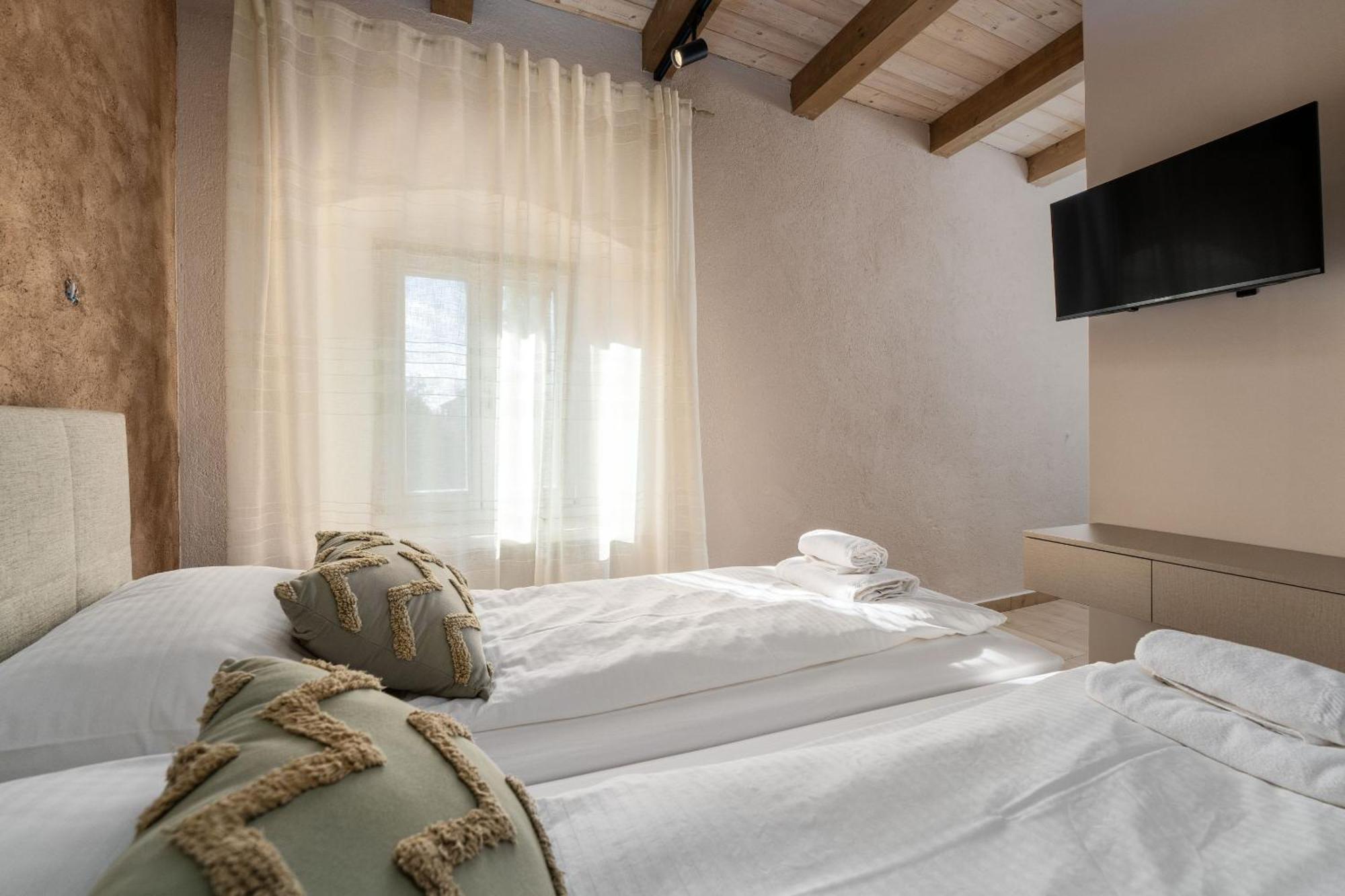 Della Croce Bed&Breakfast Svetvinčenat Kültér fotó
