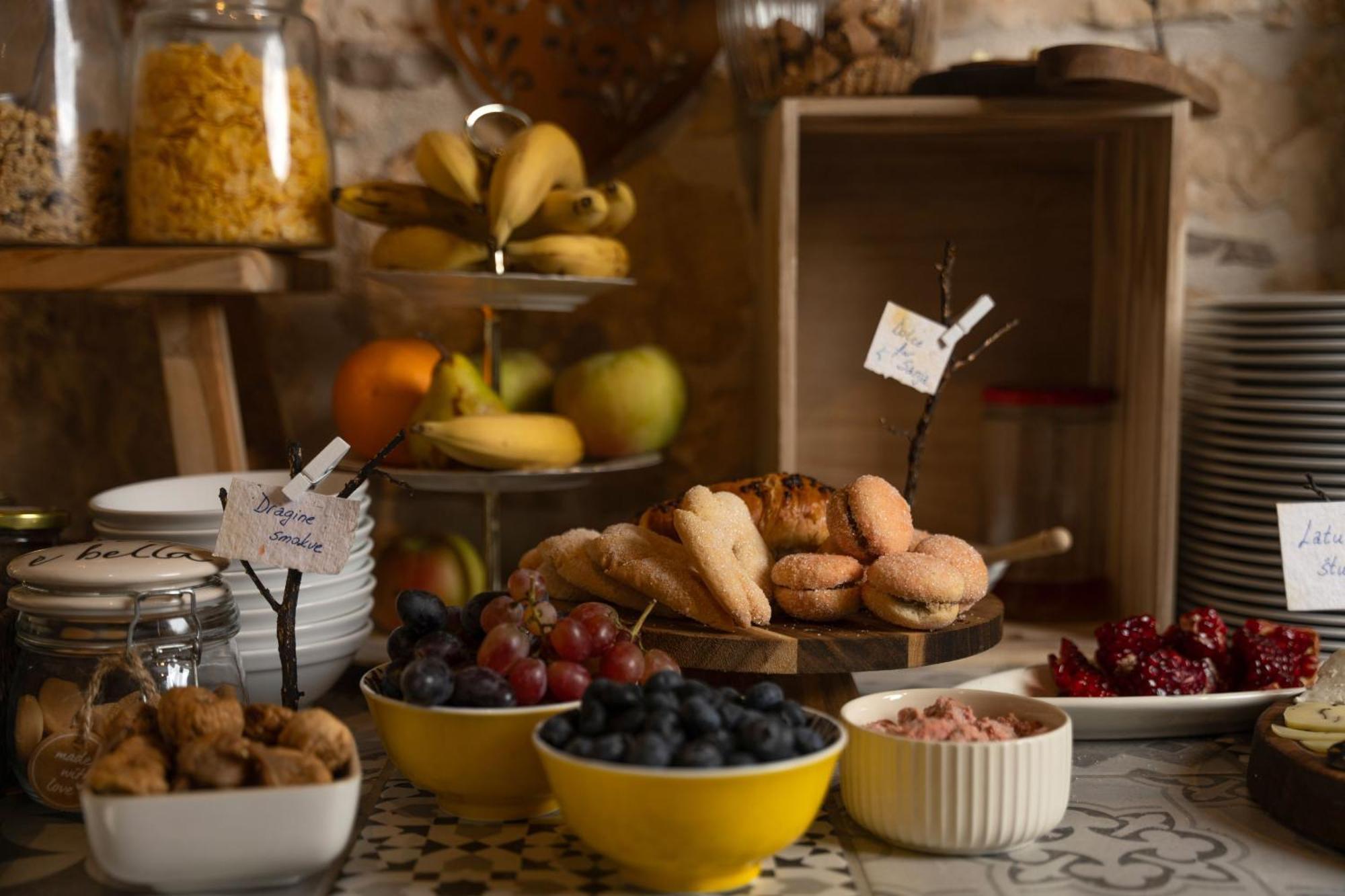 Della Croce Bed&Breakfast Svetvinčenat Kültér fotó